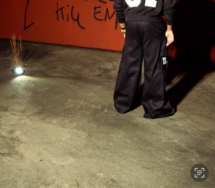 Oversize Black Cargo pants