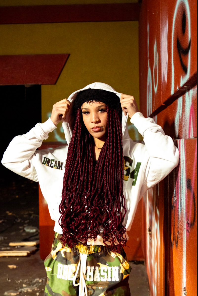 DC zip up hoodie white/ camo cropped
