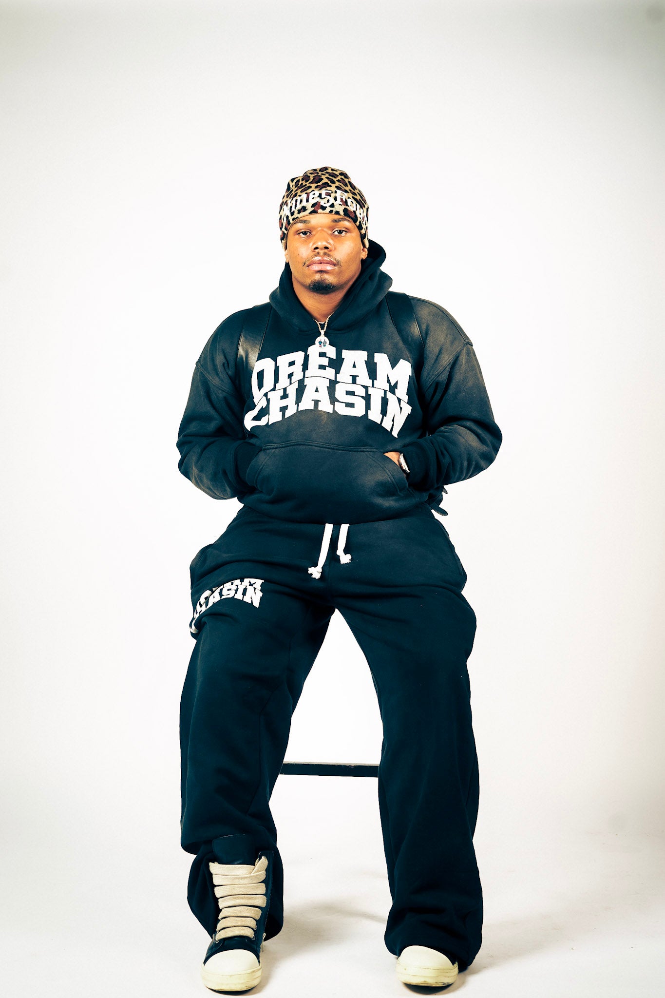 Dream Chasin Unisex sweatsuit